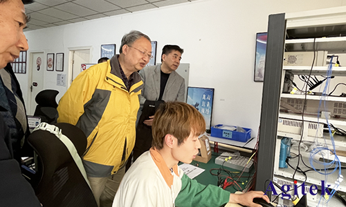 【校企聯(lián)合共創(chuàng)機遇】西安交通大學(xué)城市學(xué)院老師蒞臨我司訪問(圖4)